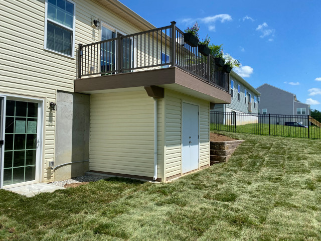 Cordell Deck & Storage Shed contemporary-deck