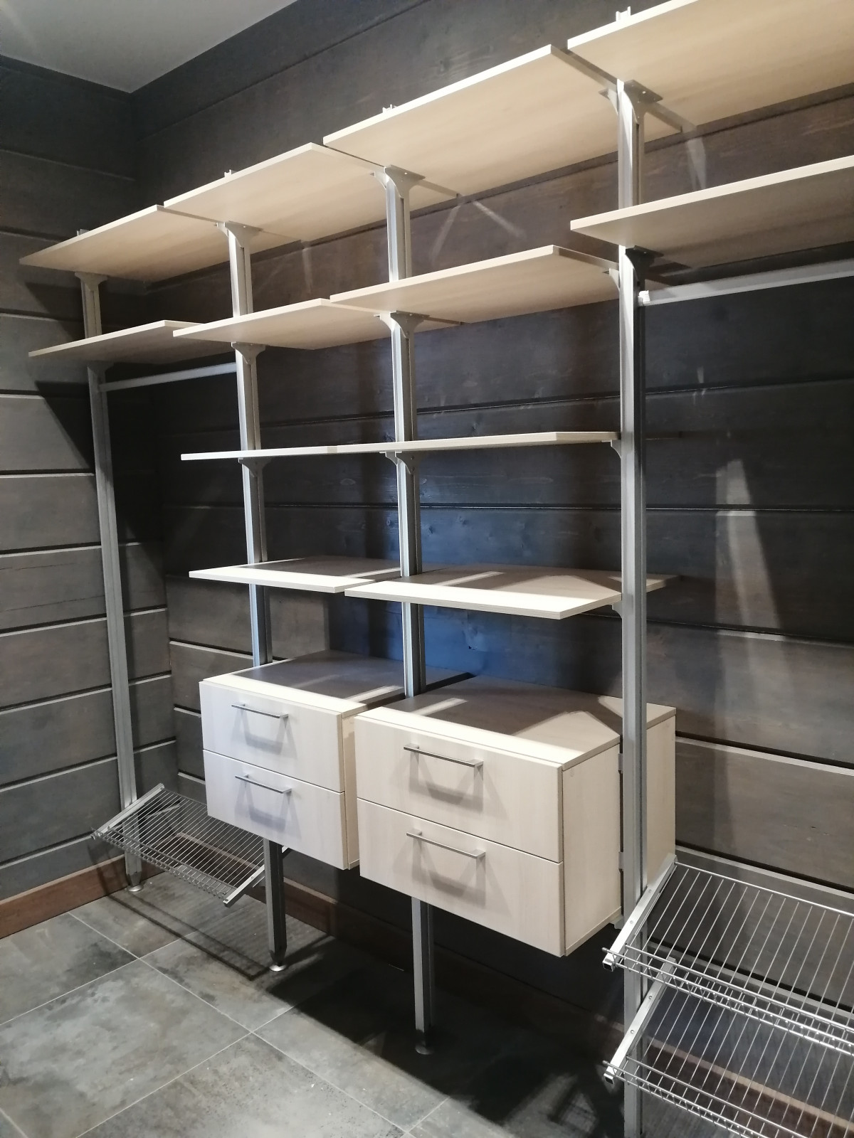 Проектирование и изготовление лестниц и мебели