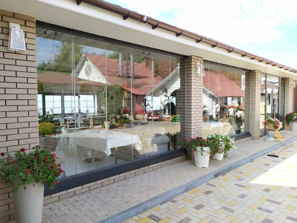 Безрамное остекление