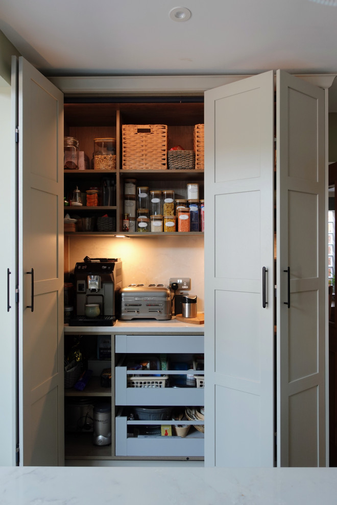 The Bilton Kitchen III - Thornham - RRP £35,550 - Luxe Price £28,350