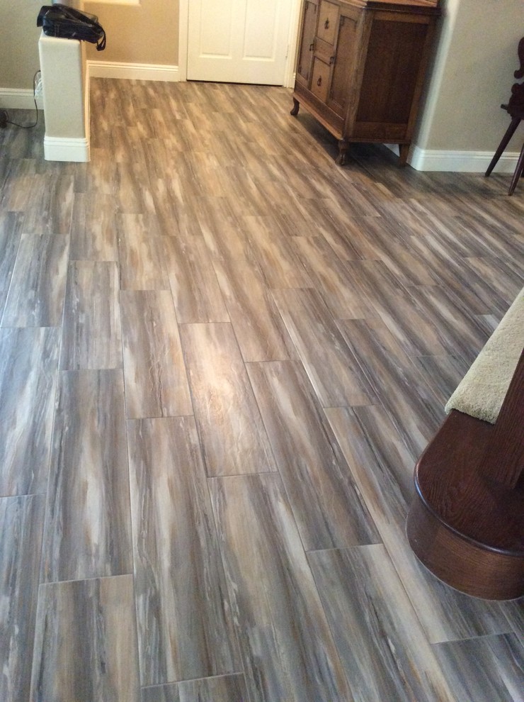Transitional home design photo in Orange County