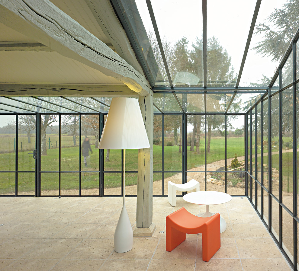 Inspiration for a contemporary sunroom in Angers.