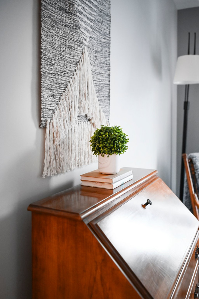Home design - transitional home design idea in Chicago