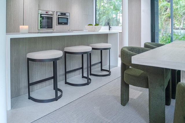 Kitchen at Pinecrest klassisch-modern-kueche