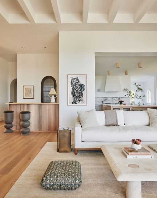 Westlake Skyline fusion-living-room