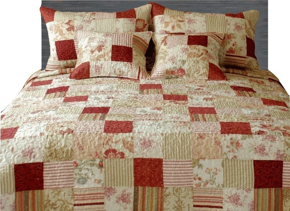 Tache 100 Cotton Strawberry Field Patchwork 5Piece Quilt Set, Queen Traditional Quilts And