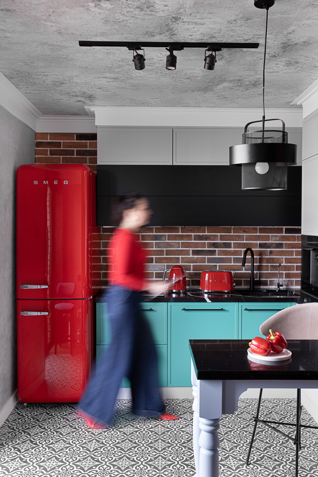 Съемка реализованного интерьера мебельной студии "Квартирный ответ"