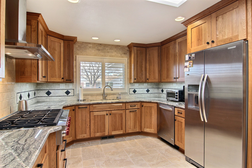 Transitional kitchen photo in Phoenix