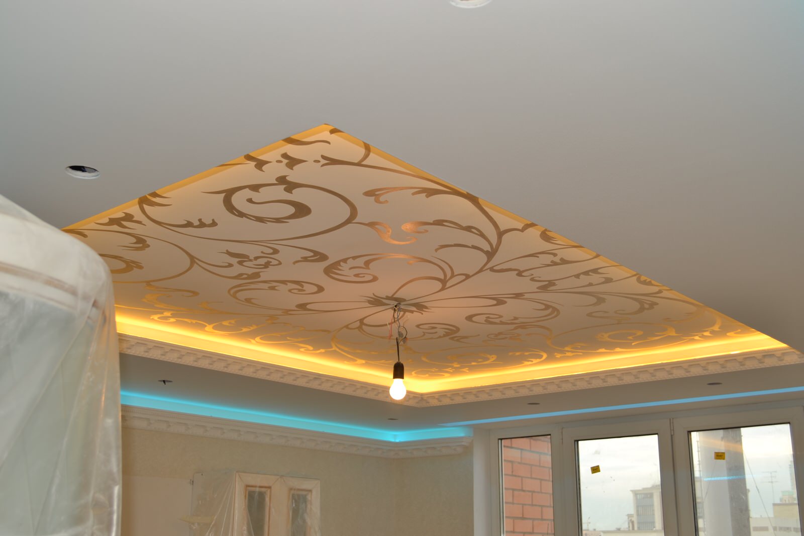 Обьемная лепка, барельеф и роспись потолка