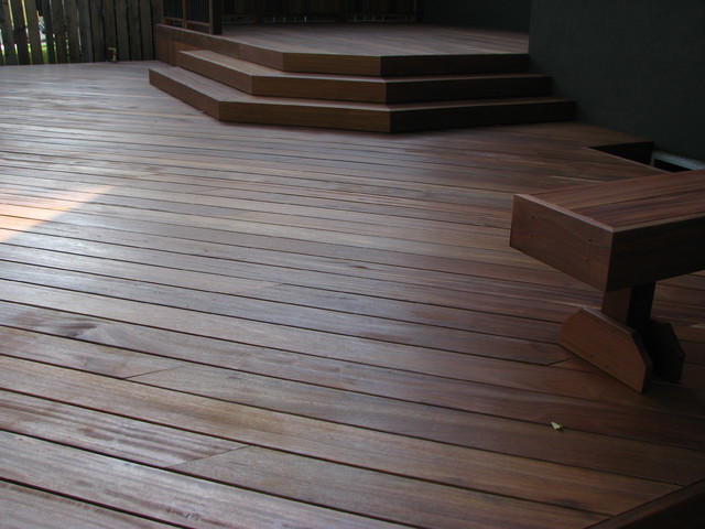 Exotic Decking, Stairs, and Bench klassisk-traedaeck