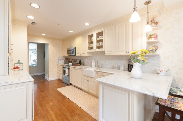 Stunning Kitchen & Bath Remodels clasico-renovado-cocina