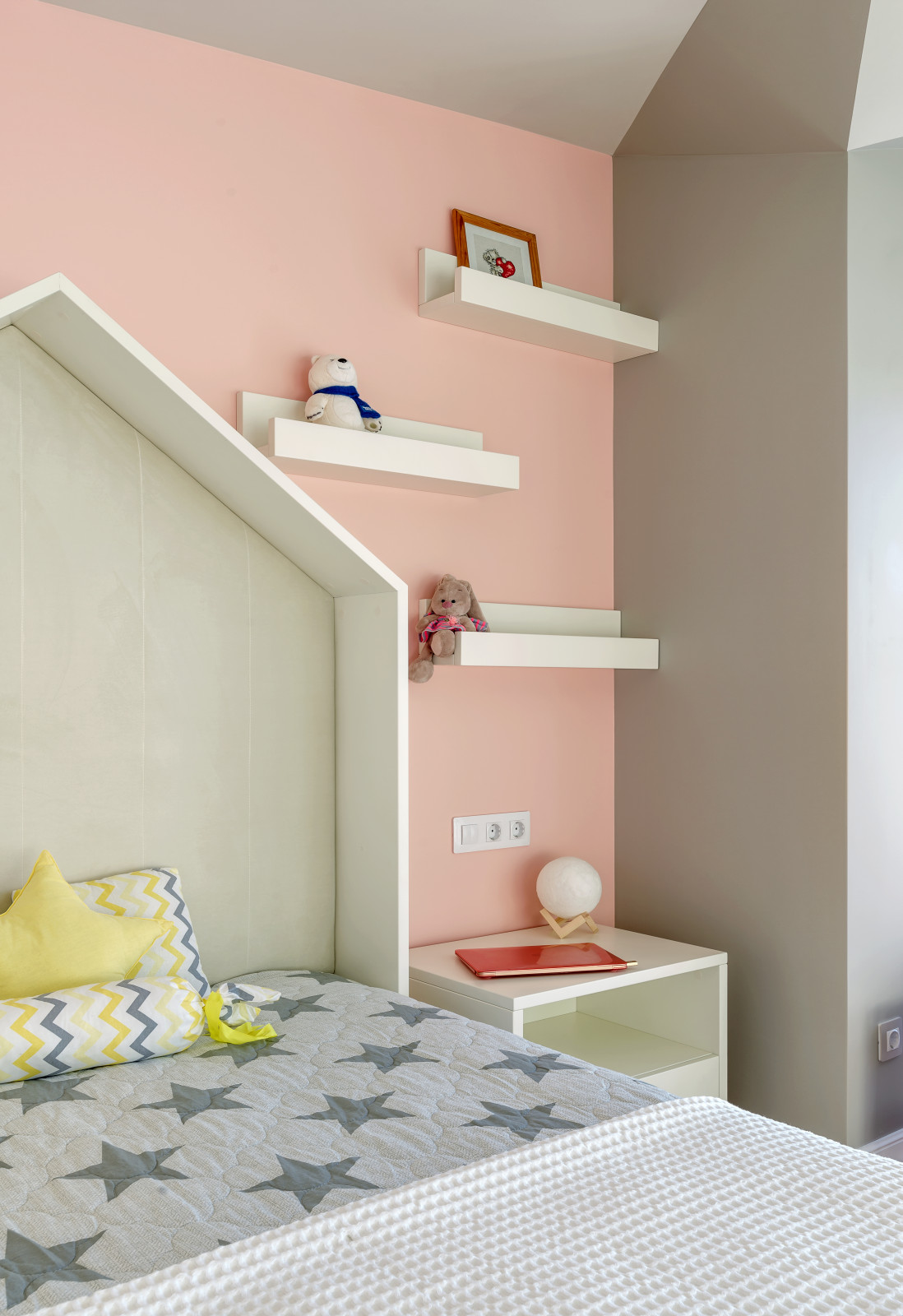 Фрагмент детской для девочки "Седьмое небо"