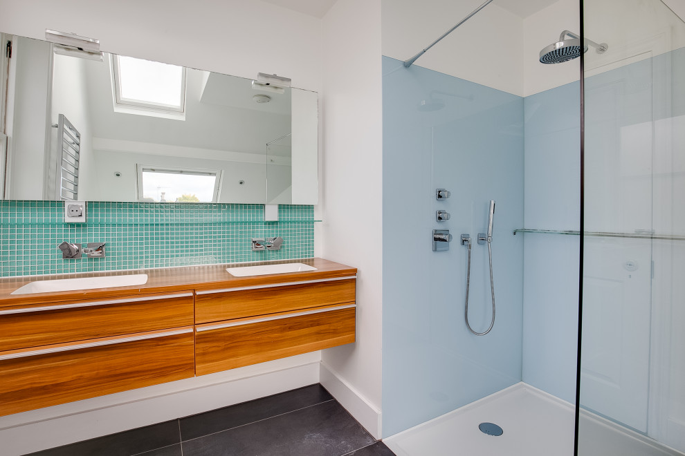 Elms Road Clapham, London Moderno Cuarto de baño Londres de