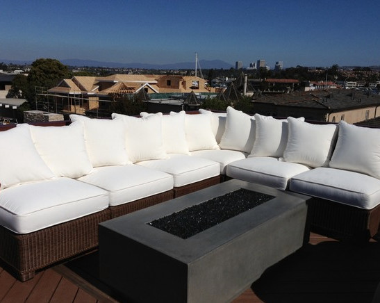 Block Plaza Firepit contemporary-deck