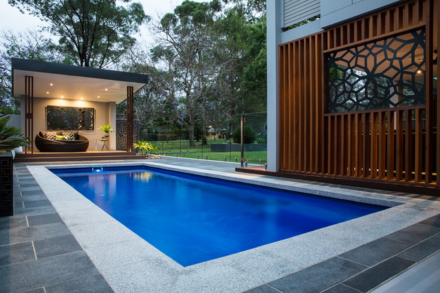 Caprice contemporary-pools-and-hot-tubs