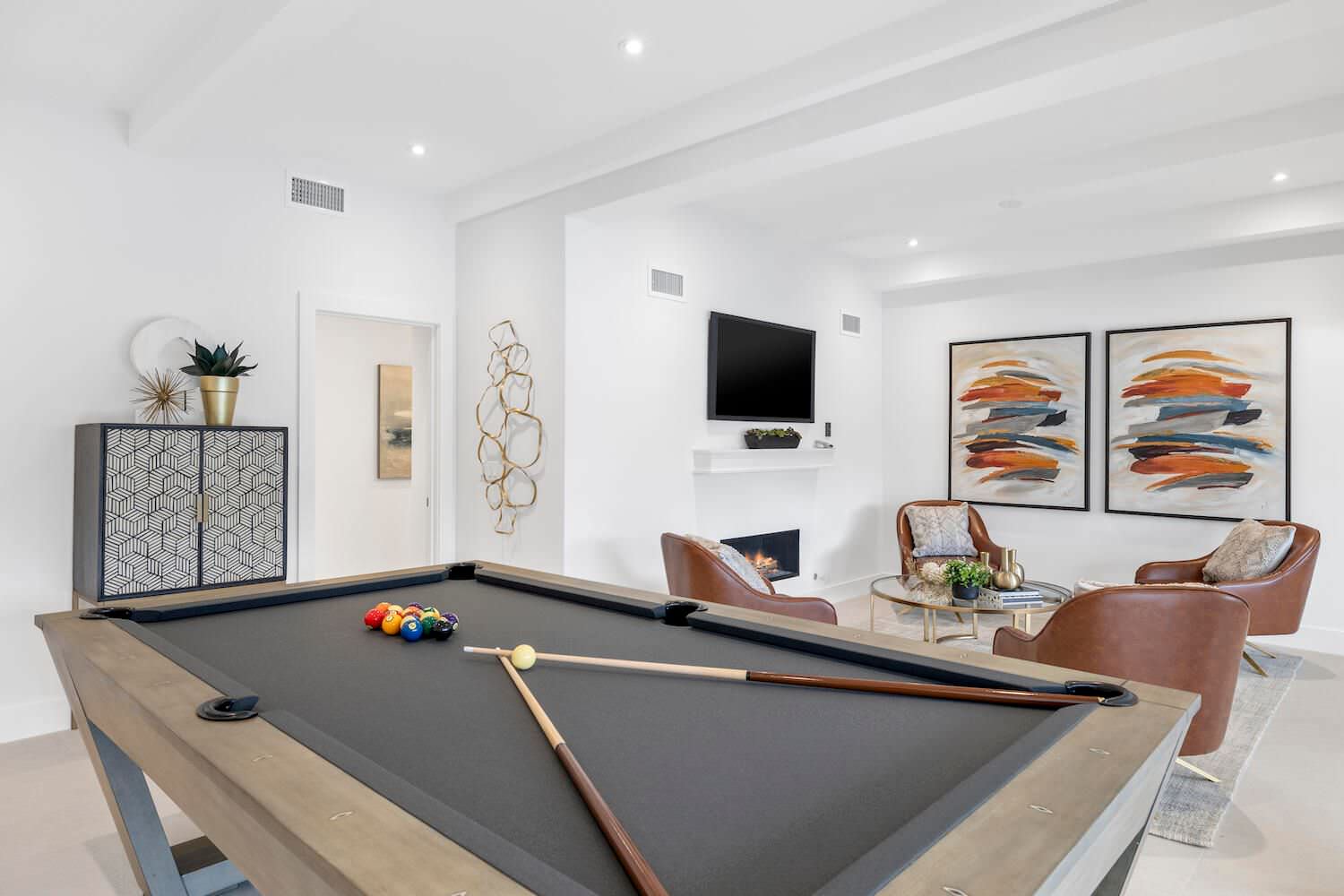 943 Evergreen Residence