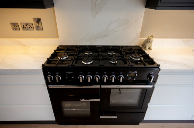 Two contemporary kitchen modern-koek
