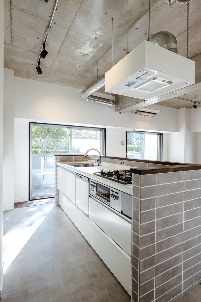 This is an example of an industrial kitchen in Tokyo.