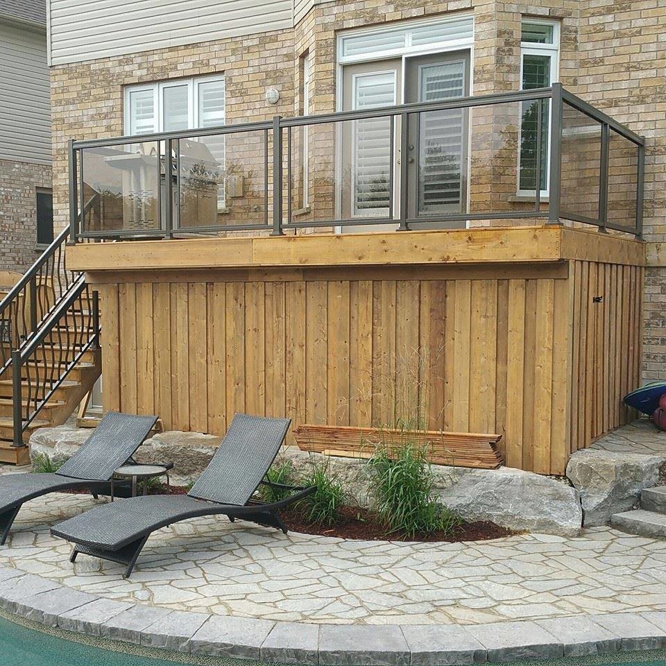This is an example of a transitional landscaping in Toronto.