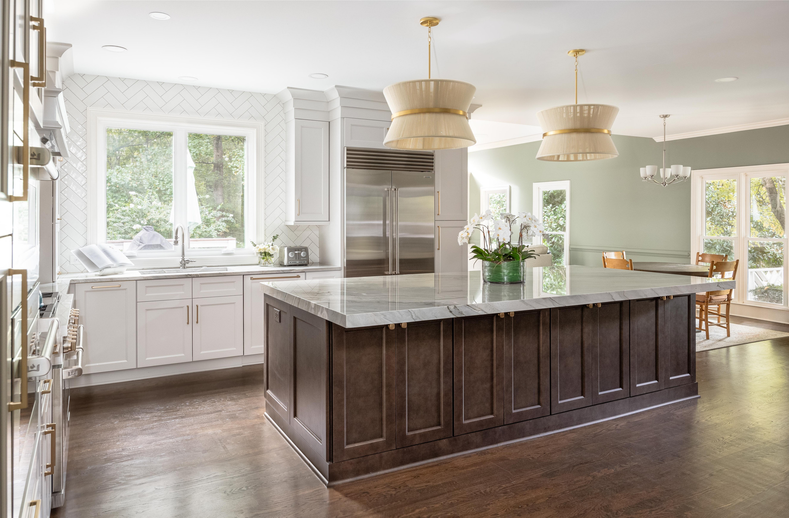 EAST COBB calming and peaceful kitchen