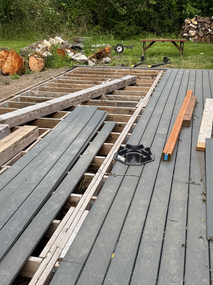Inspiration for a rustic deck remodel in Seattle