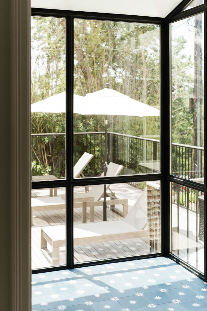Inspiration for a transitional home design remodel in Austin