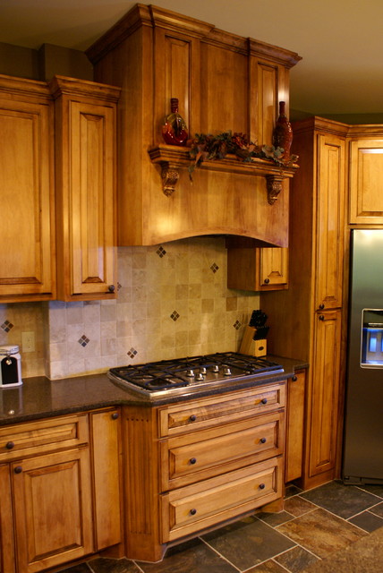 Custom Maple Cooktop Cabinets Traditional Kitchen 