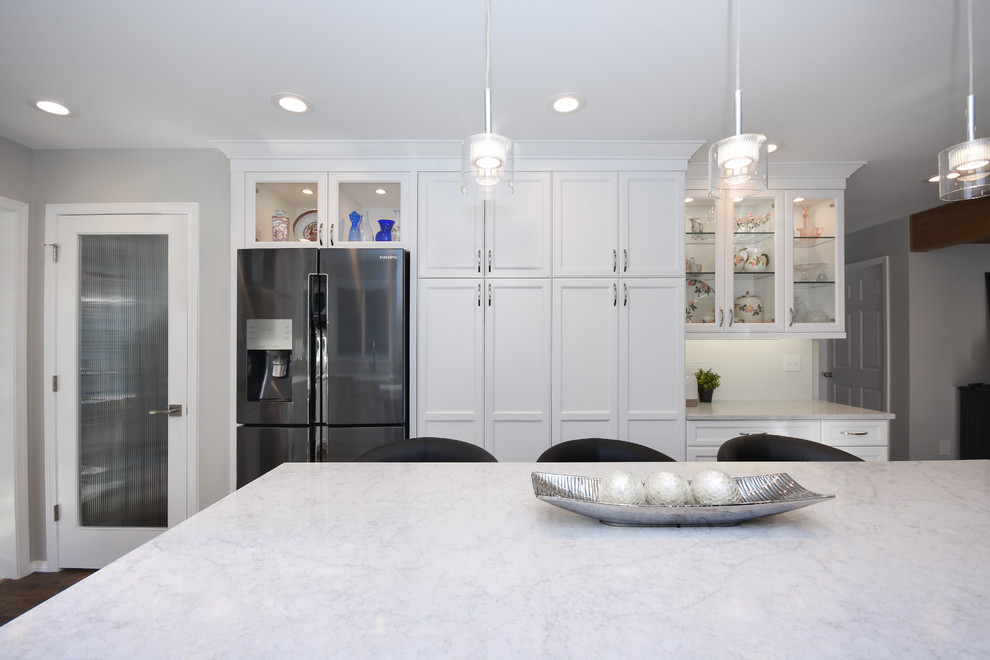 Inspiration for a transitional kitchen remodel in Seattle