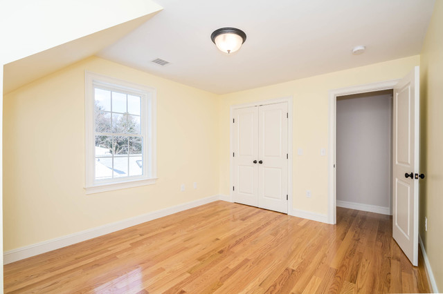 New Construction - Expanded Cape classico-camera-da-letto