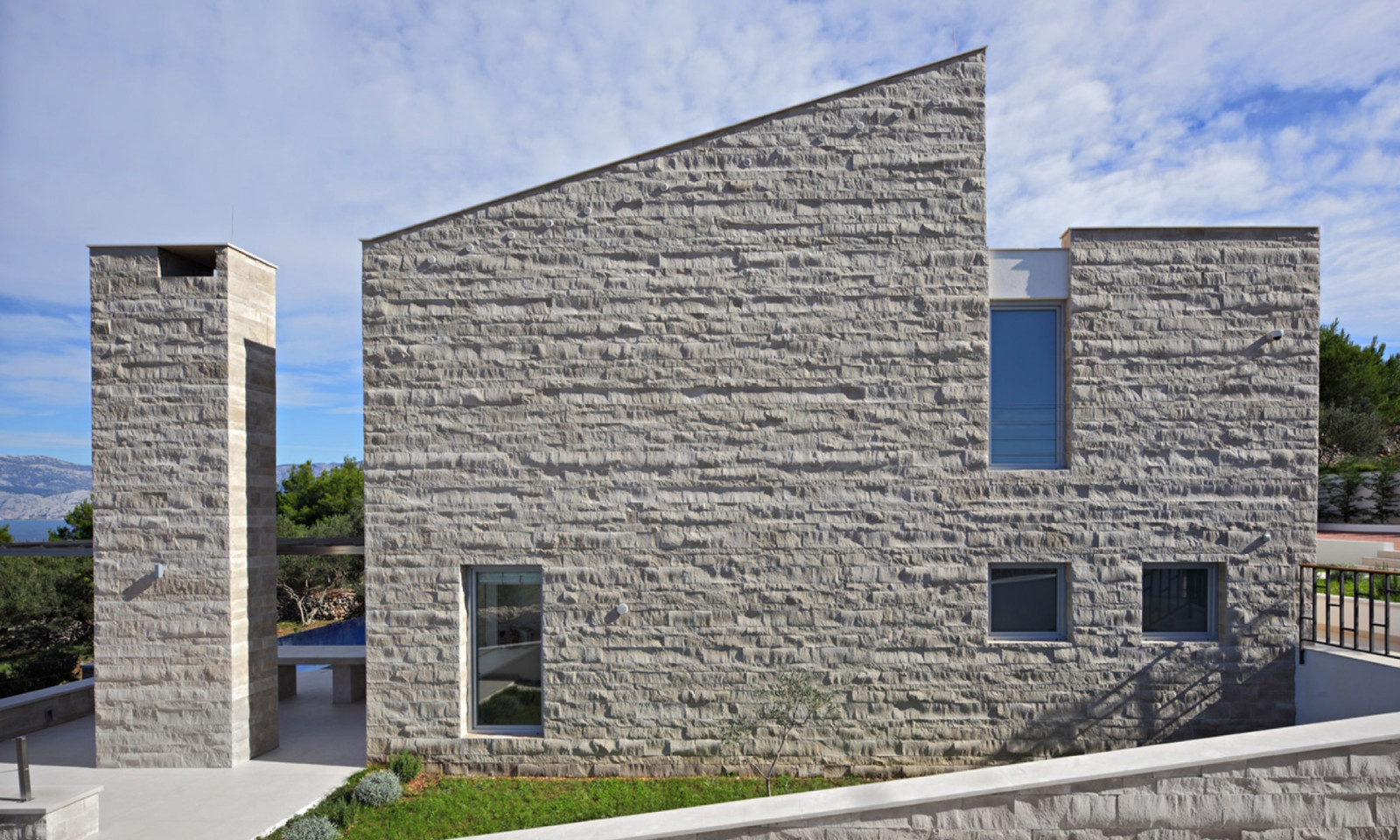 Вилла с бассейном