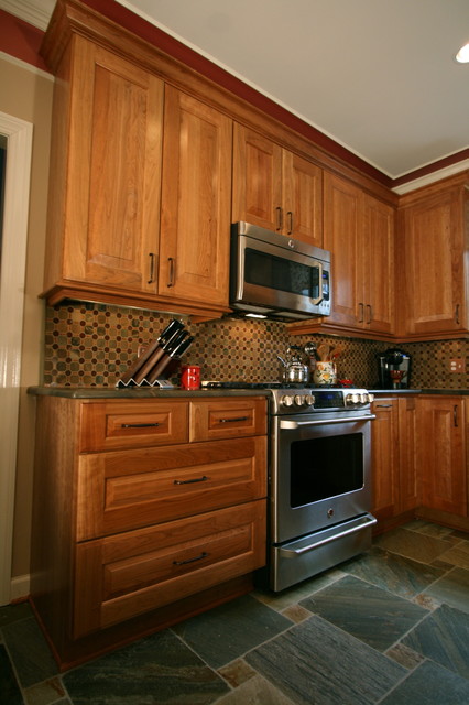 Classic Craftsman Kitchen - Traditional - Kitchen - DC Metro - by ...