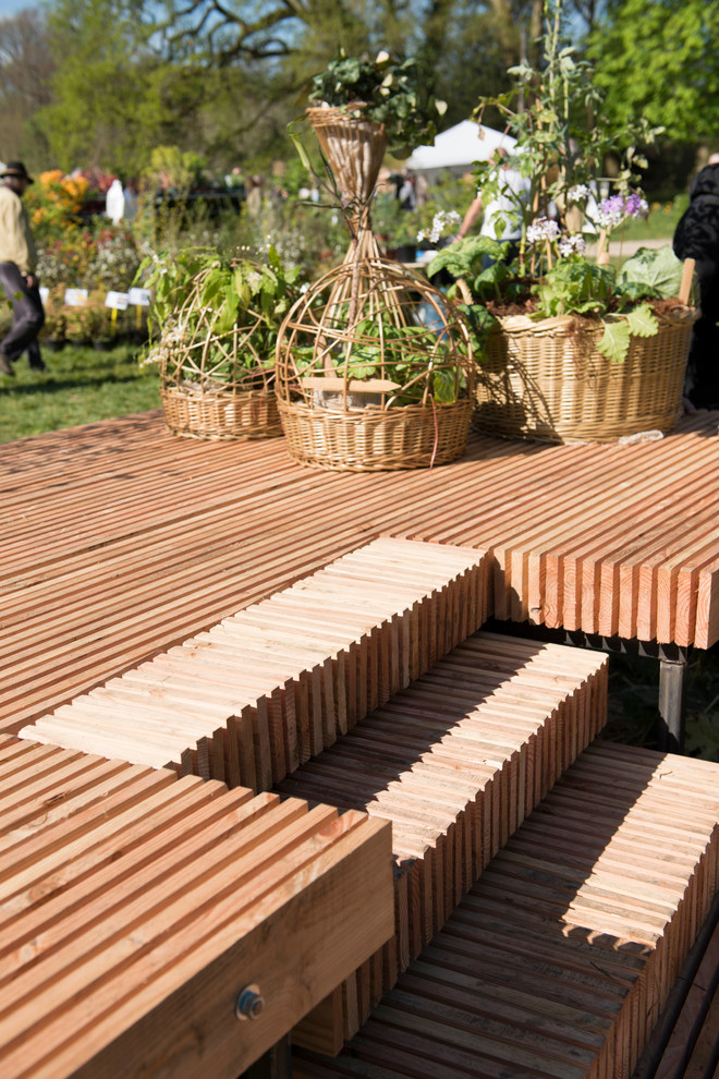 Cette image montre un jardin chalet.