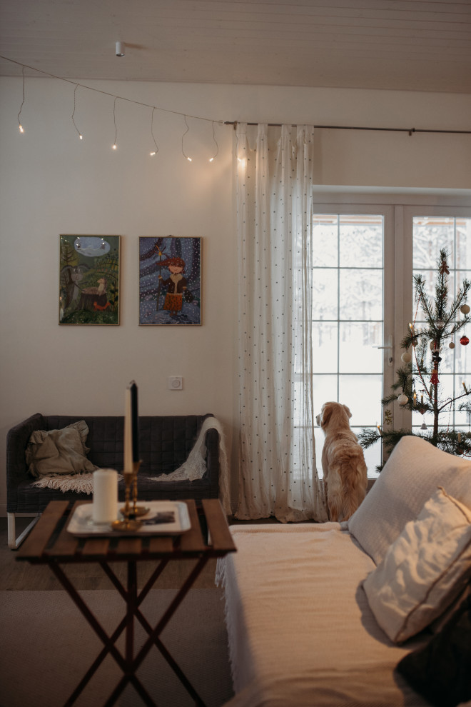 Дом в соснах