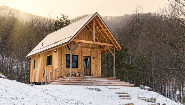Rustic Cabin With Wrap Around Porch Steps Rustic Exterior