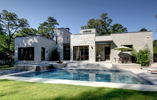 Redding modern-fasad