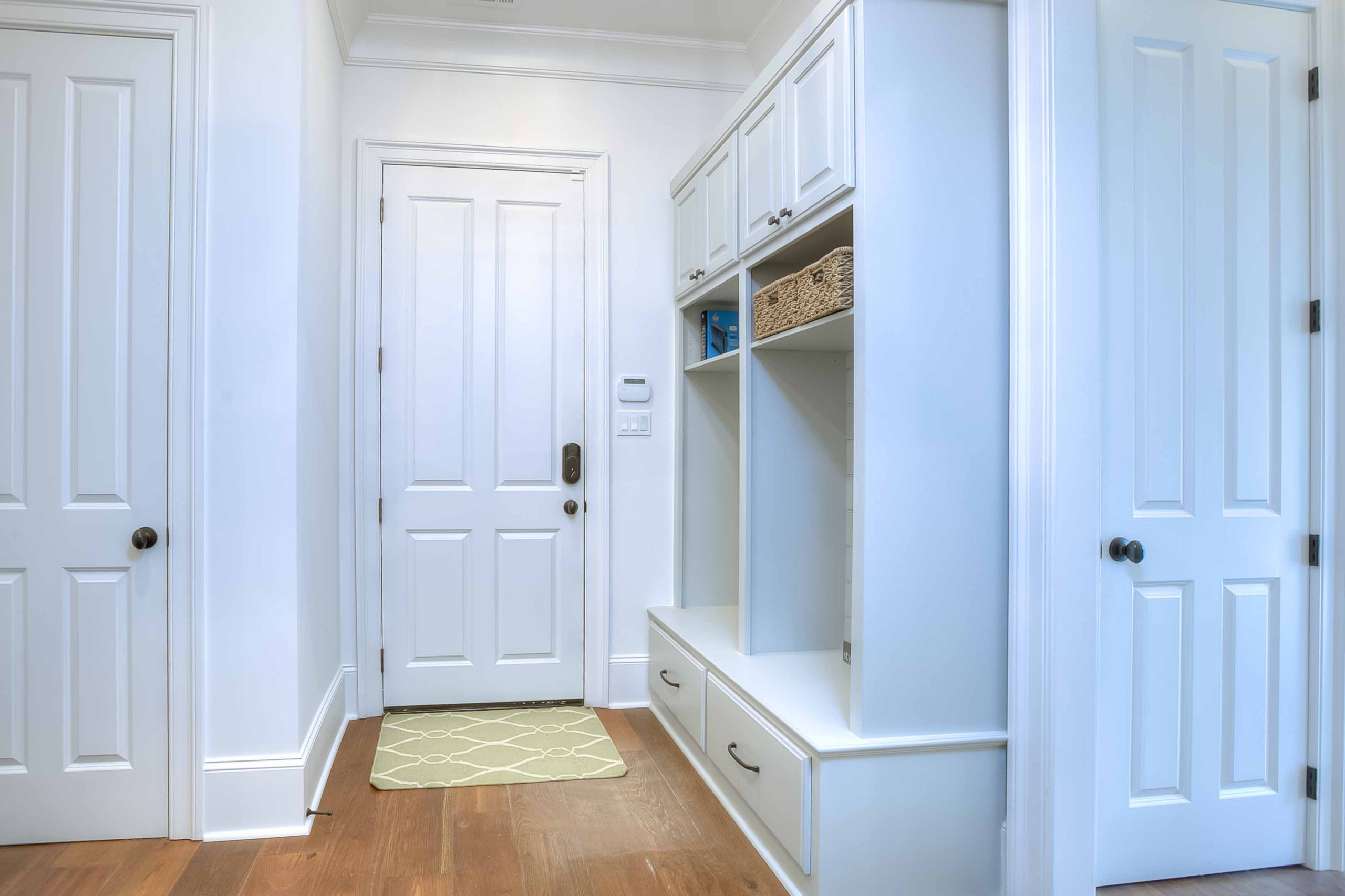 Mudroom Entry - Settlement at Willow Grove - Baton Rouge Custom Home