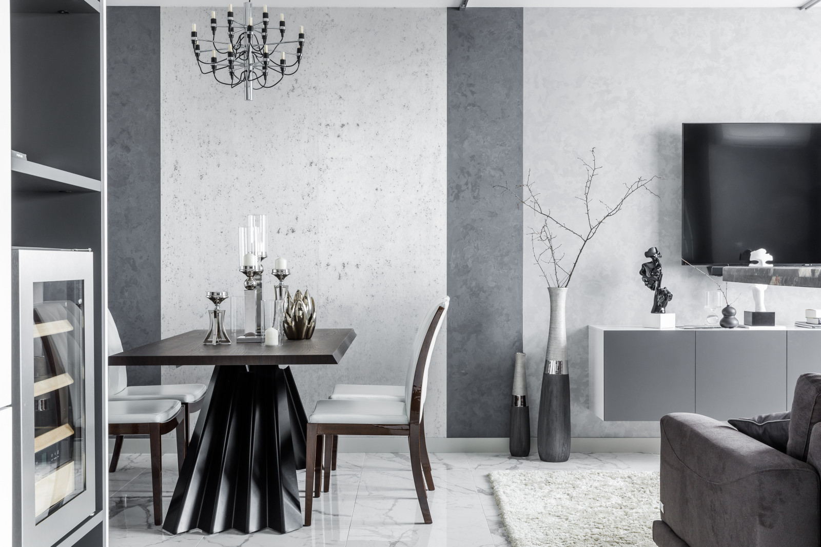 4-х комнатная квартира с черно-белой геометрией