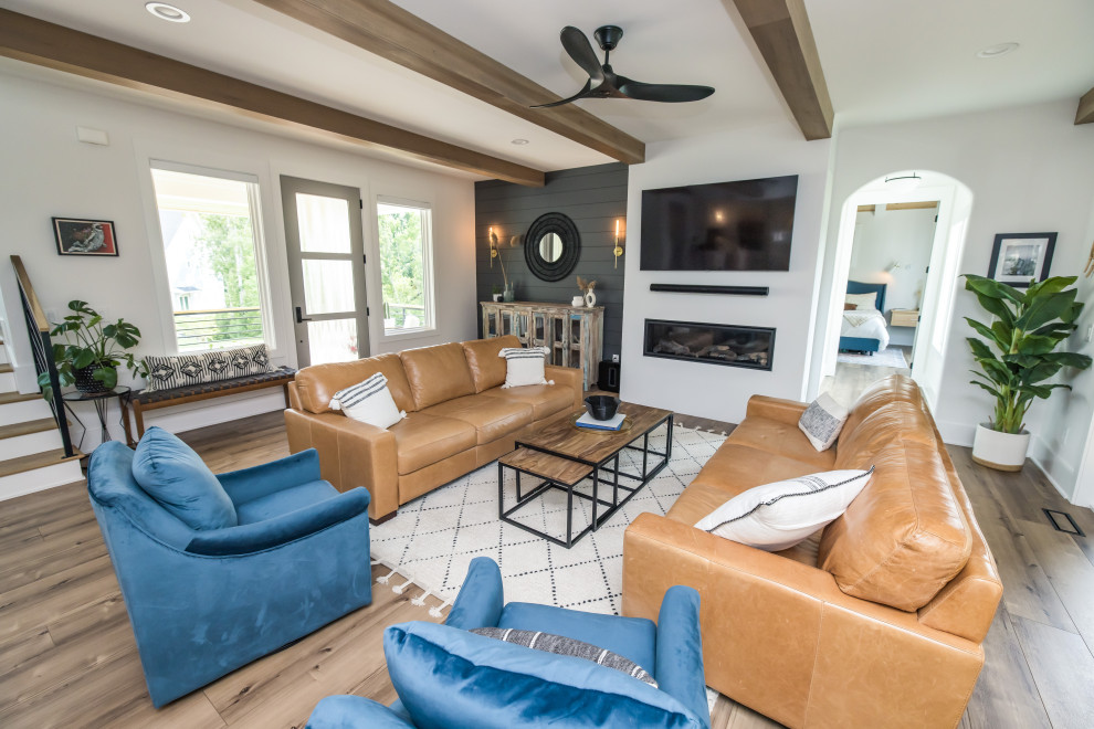 Home design - transitional home design idea