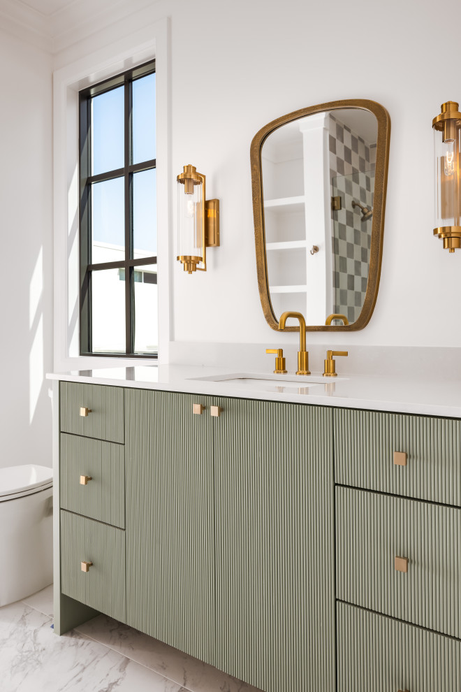 Inspiration for a transitional bathroom remodel in Dallas