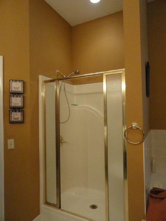 Bathroom - traditional bathroom idea