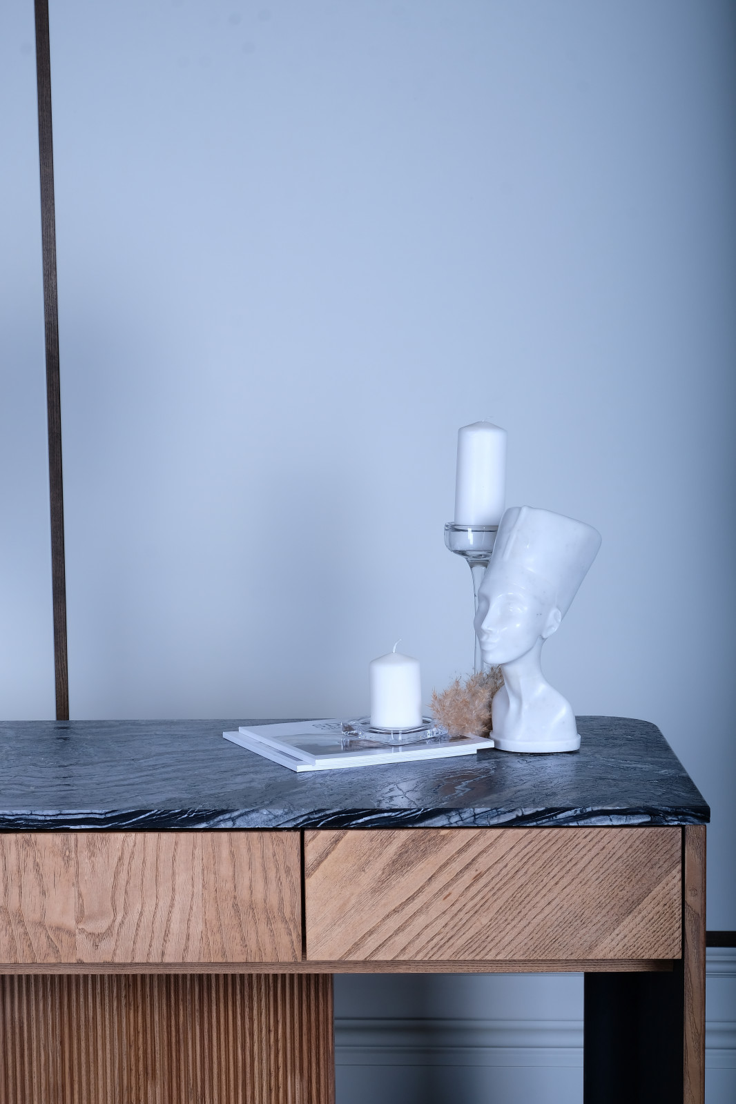 Стол для макияжа Briotti