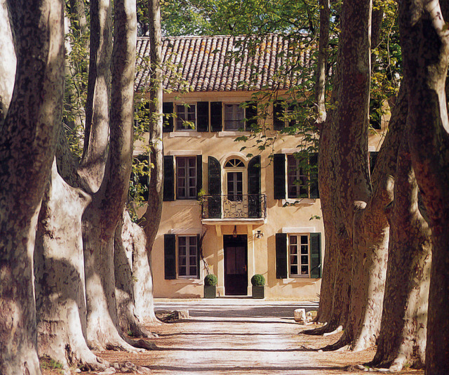 L&rsquo;accent proven&ccedil;al retrouv&eacute; klassisk-hus-og-facade