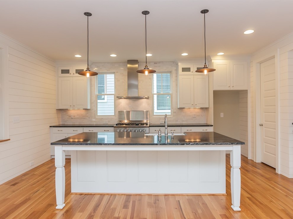Design ideas for a kitchen in Raleigh.