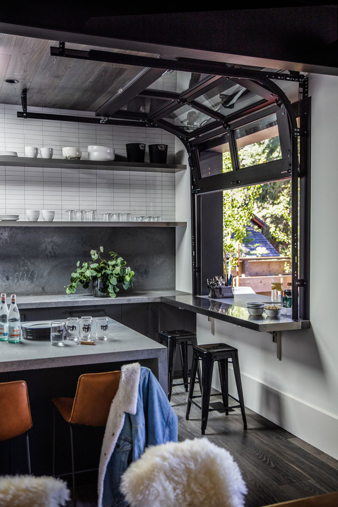 Kitchen - modern kitchen idea in San Francisco