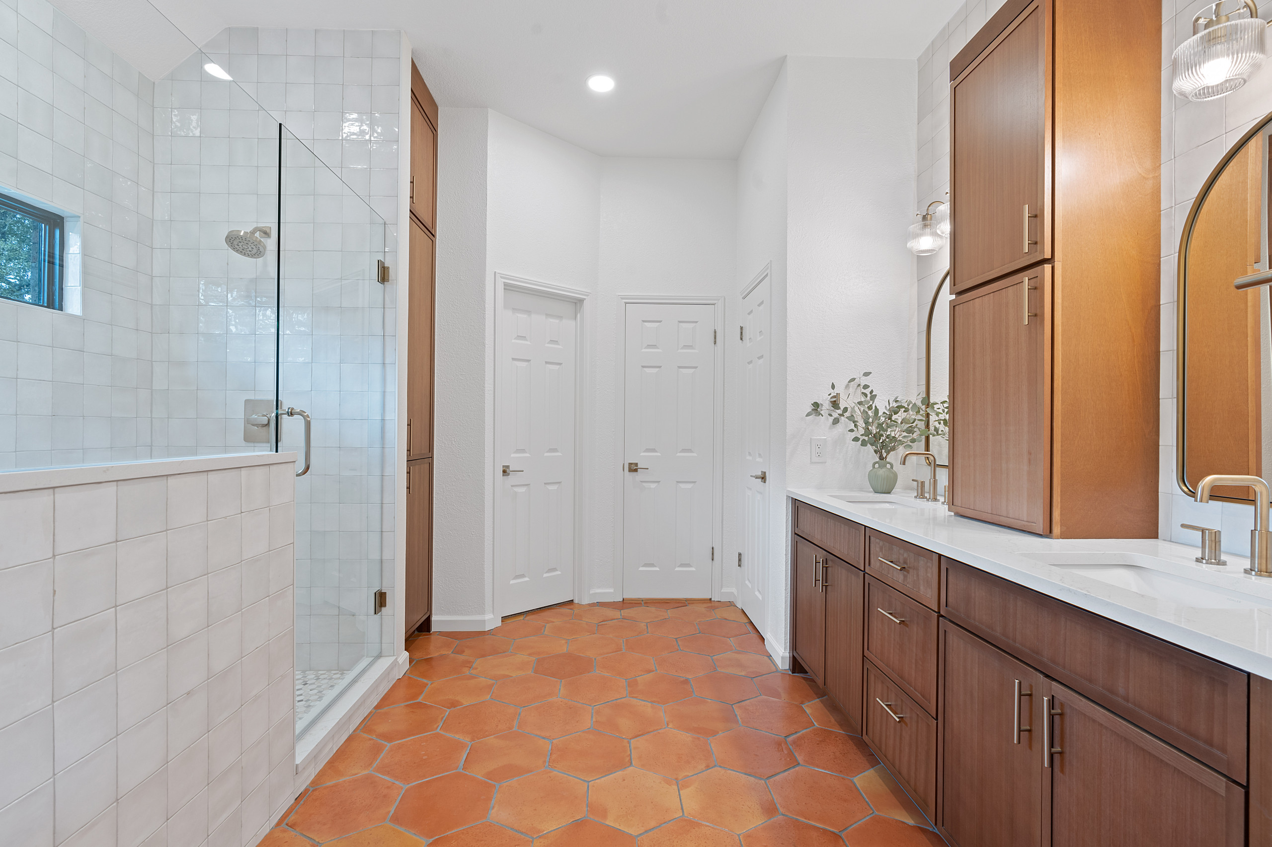 Southwestern Charm Bathroom (Circle C)