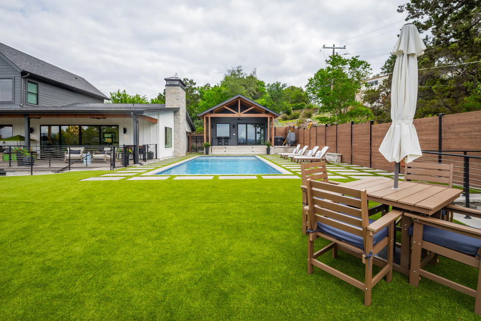 6302 Lynn Lane - Reit Above It All