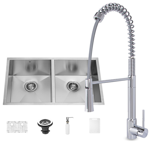 VIGO All-in-One 32-inch Stainless Steel Undermount Kitchen Sink and Laurelton Ch