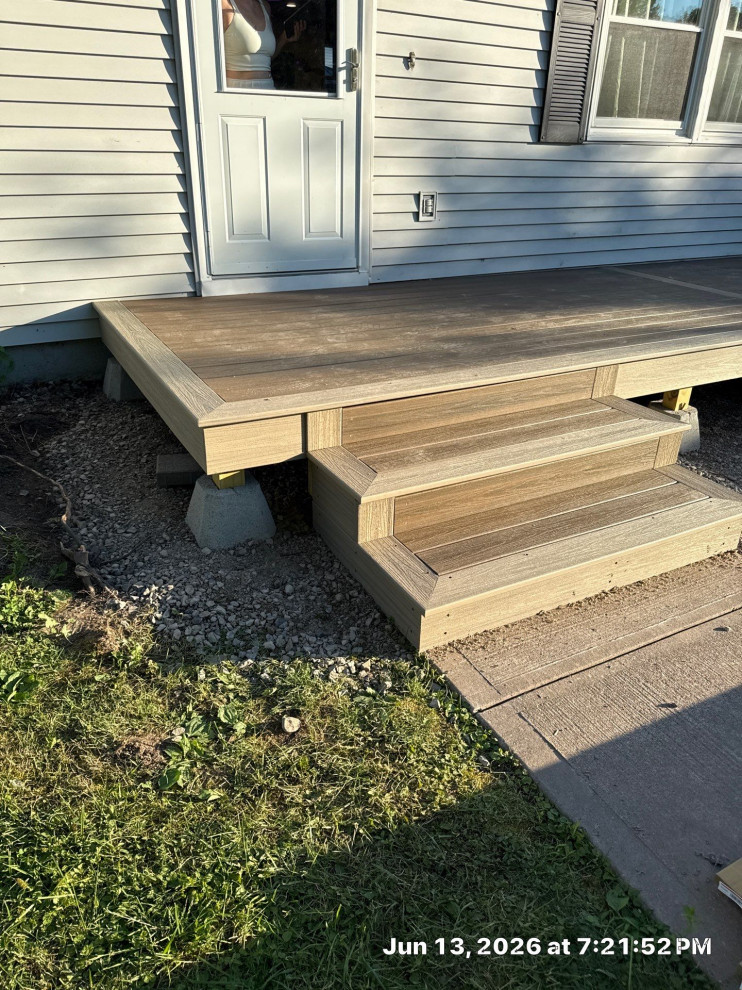 Two Tone Trex Deck