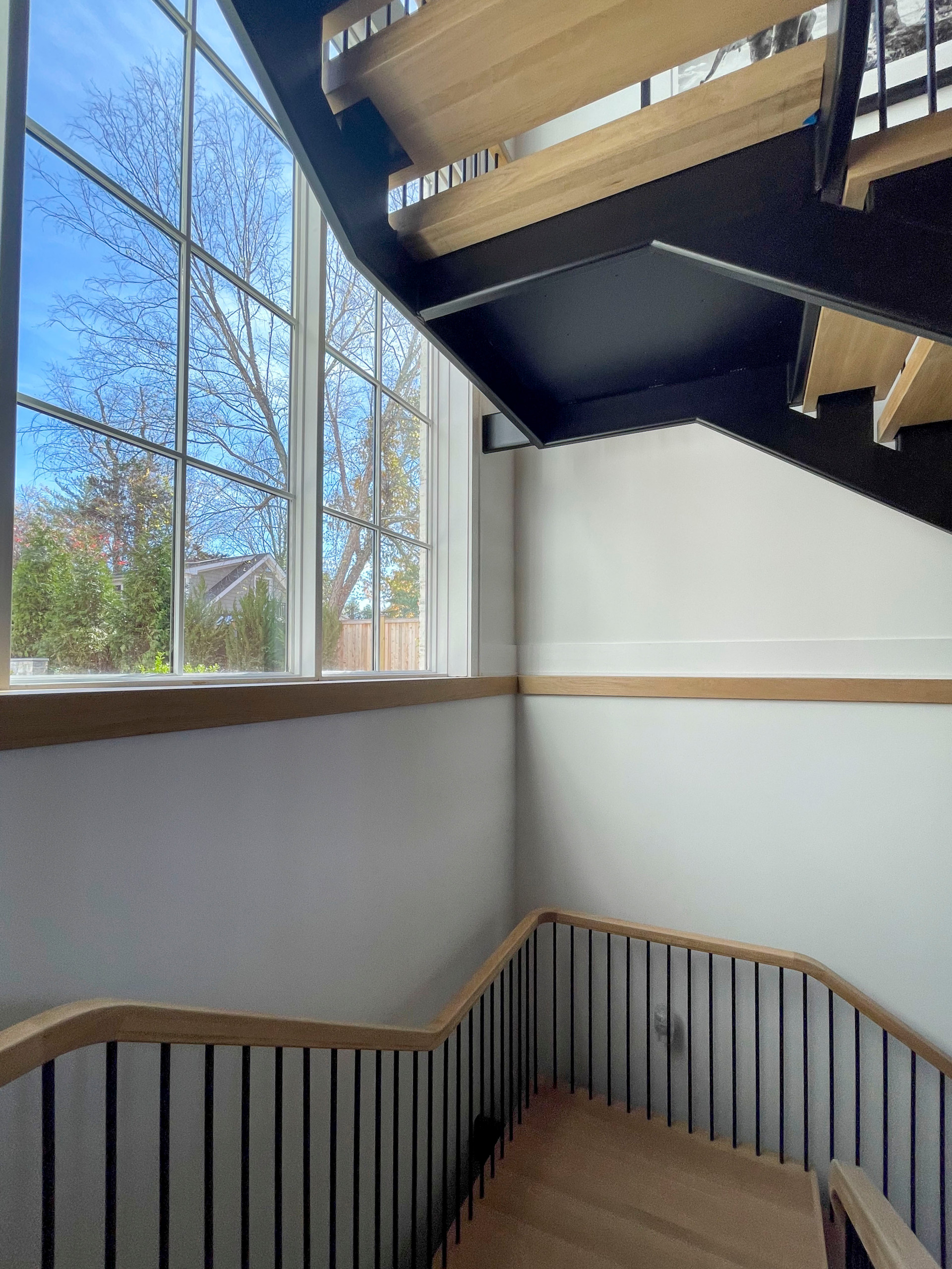 96_Dramatic Cantilevered No-Riser Staircase, Bethesda, MD 20814