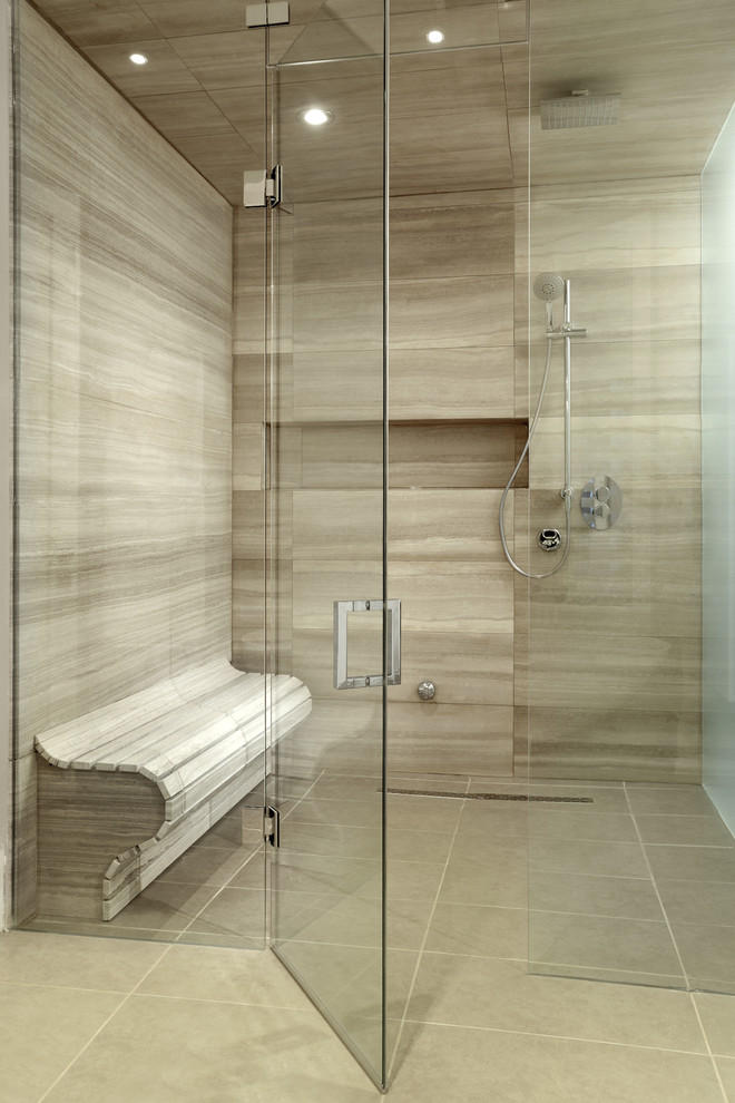 Inspiration for a large contemporary master bathroom in Toronto with a curbless shower, beige tile, a one-piece toilet, porcelain tile, beige walls and travertine floors.